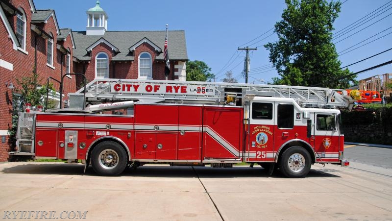 Ladder 25 at Milton Station 2