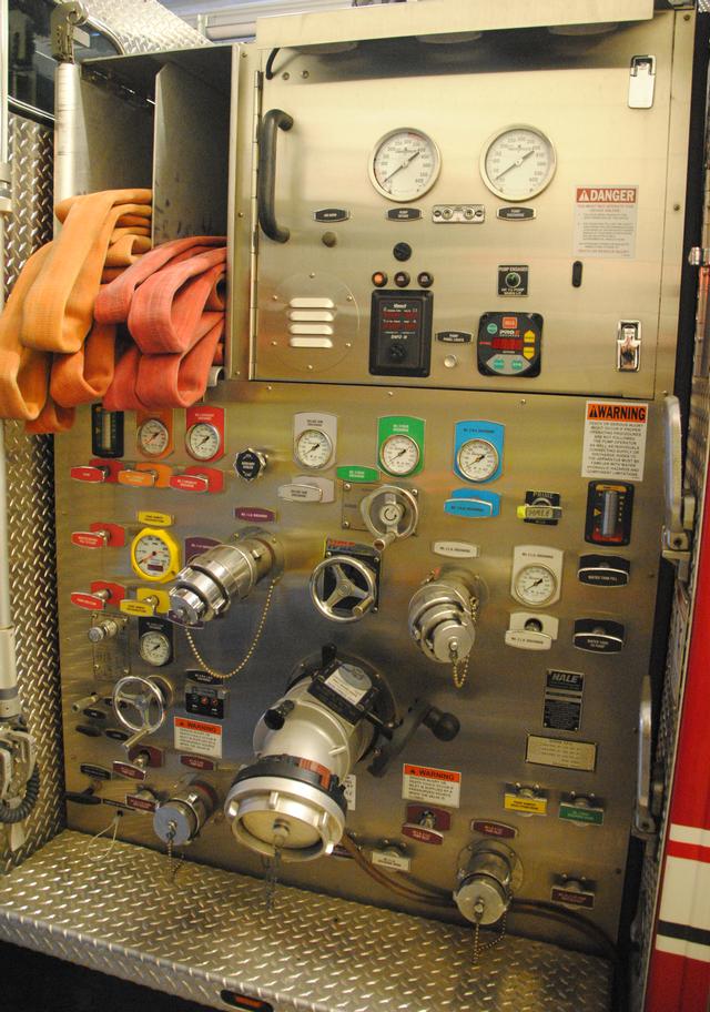 Engine 192 Drivers side view Pump panel